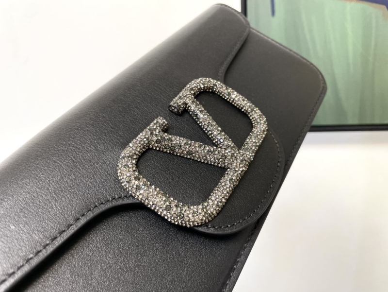 Va1e*ntin0 satchel bag